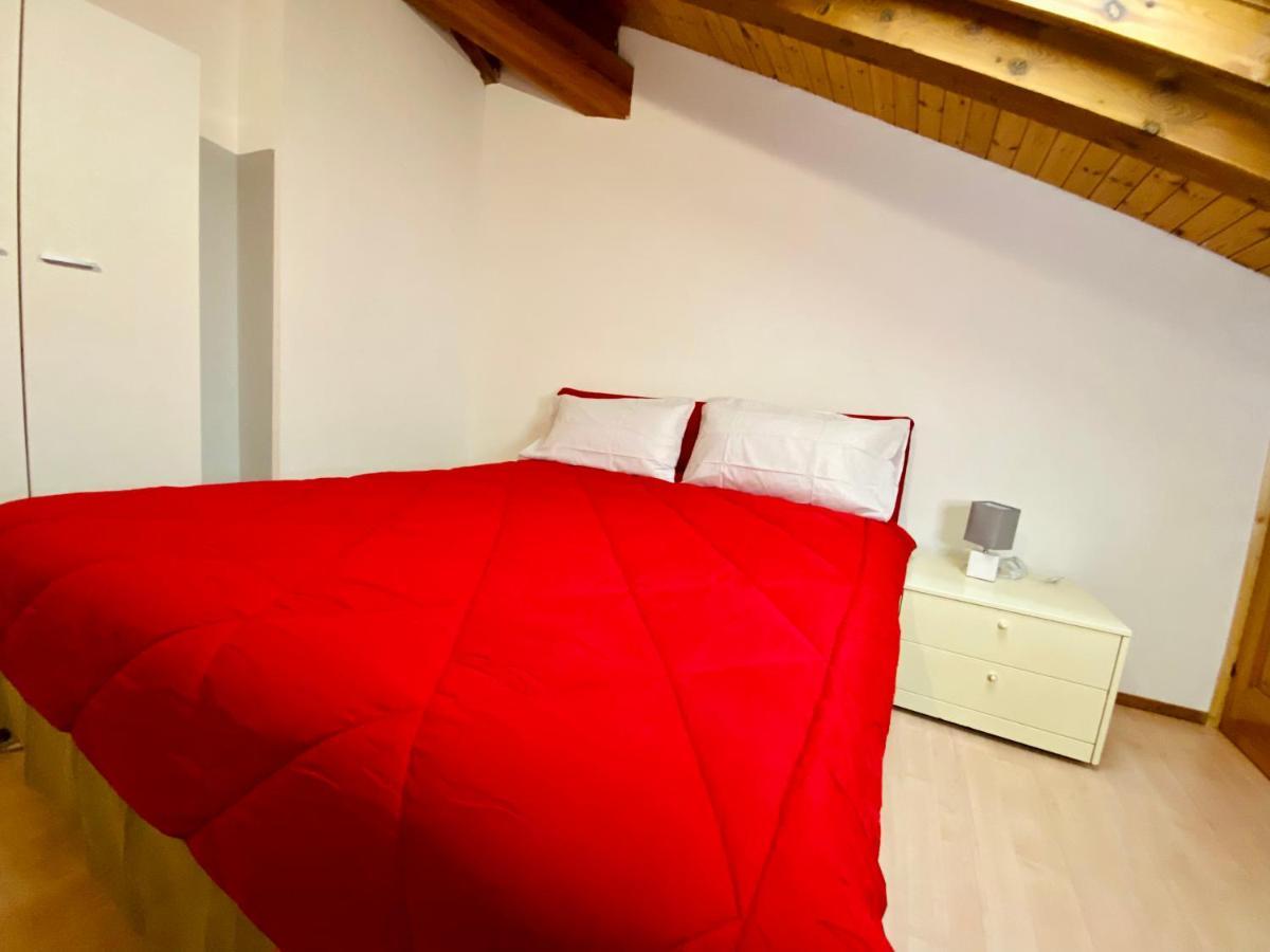 Casa Dei Leoni Apartment อาออสตา ภายนอก รูปภาพ