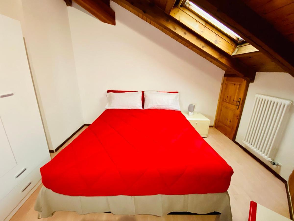 Casa Dei Leoni Apartment อาออสตา ภายนอก รูปภาพ